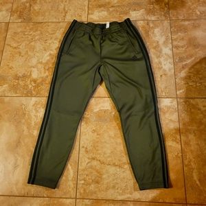 Adidas joggers buttons on sides, size M green